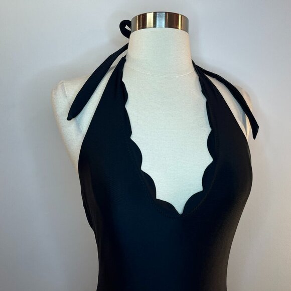 Vanilla Beach Women's Black Scalloped Edge One-Piece Swimsuit - Size Medium NWT - Picture 3 of 5